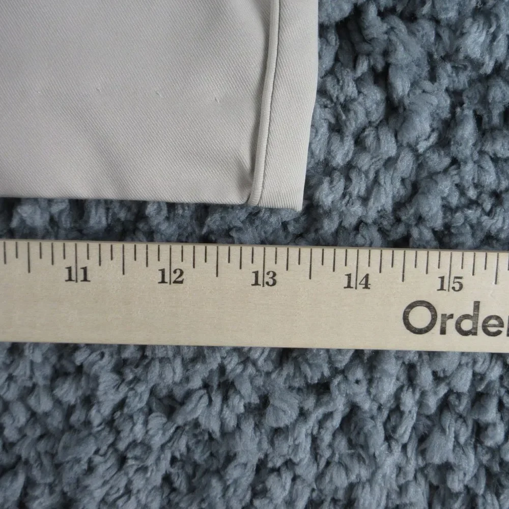 IZOD Shorts Mens 40 Beige Golf Classix Chino 40x9*